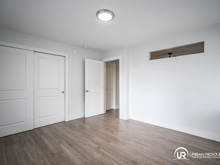 260 Navarre Ave #9 — Photo 11