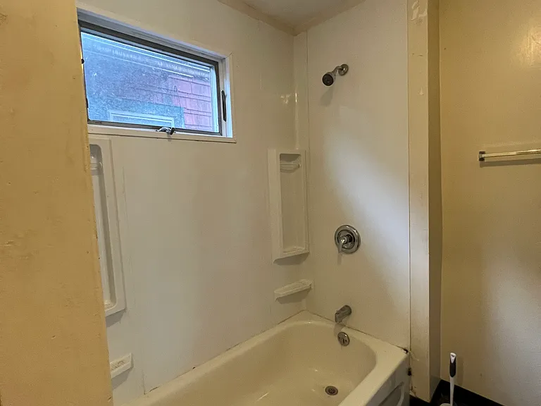 1068 Elmwood Ave — Photo 10