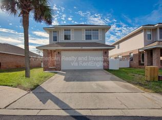 722 Marsh Harbor Dr, Mary Esther, FL 32569