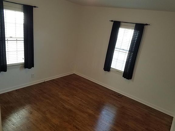 3rd image of 148 Columbia Ave