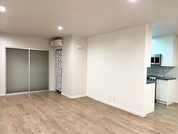 5th image of 1735 N Fuller Ave APT 322