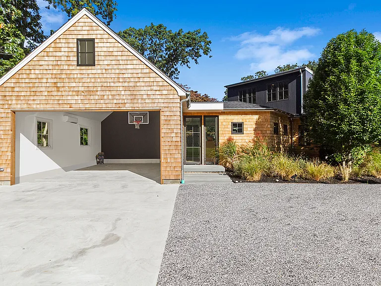 15 Beach Plum Rd — Photo 6