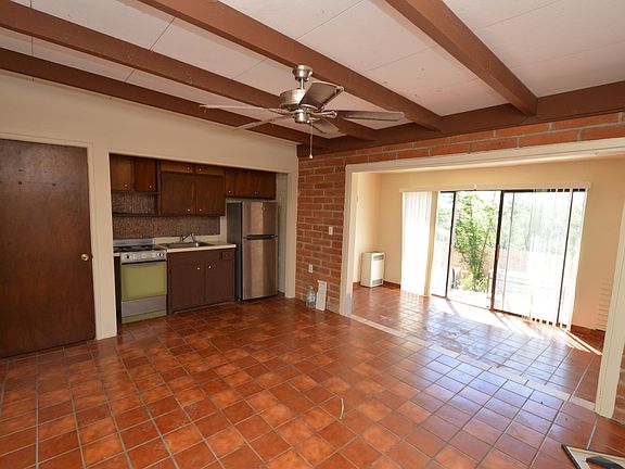 3rd image of 2620 W Ironwood Hill Dr APT 3