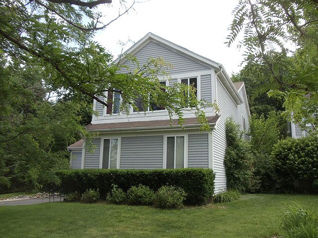 1st image of 789 Waterview Dr