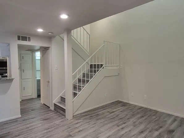 9170 Forest Ln, Dallas, TX