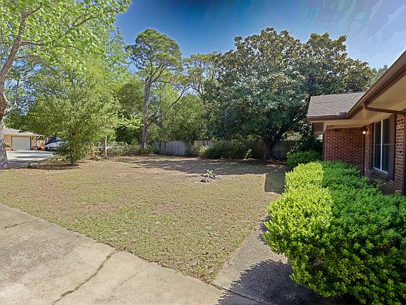 3rd image of 3363 El Portal St