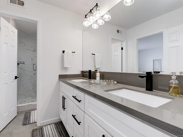 807 Highland Dr — Photo 17