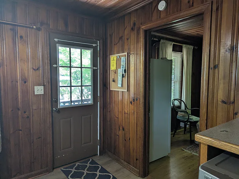 2203 Rosser Ter — Photo 10