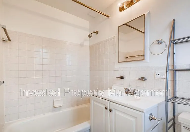 257 E Powers Ave #3 — Photo 9