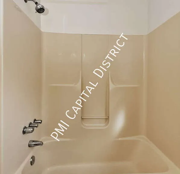 2481 Augustine Ave #B — Photo 25