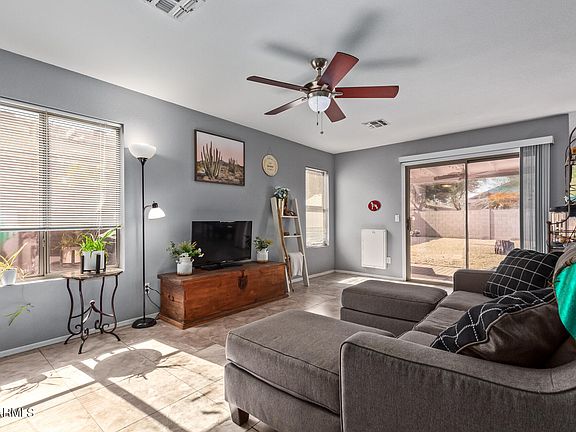 4th image of 15542 W MAUNA LOA Lane