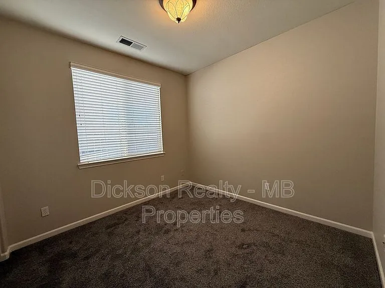 475 Dartmoor Ct — Photo 17