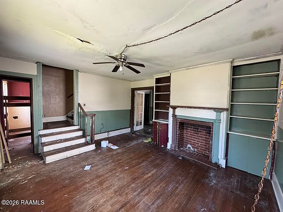 5th image of 416 Charles St