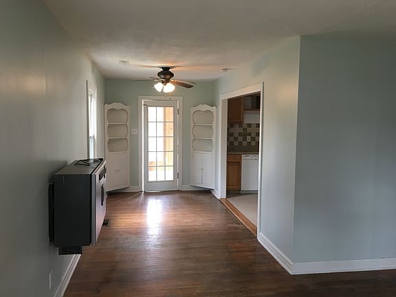 2nd image of 6062 Potomac Dr