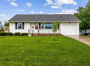 2214 Haven Ct SW, Cedar Rapids, IA 52404