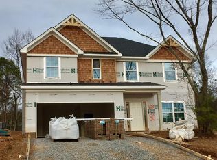 80 Carrington Blvd #2, Lenoir City, TN 37771