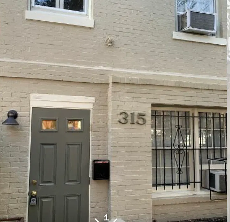 315 3rd St NE