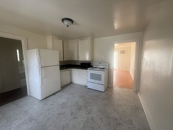 5th image of 212 N Ross Ave