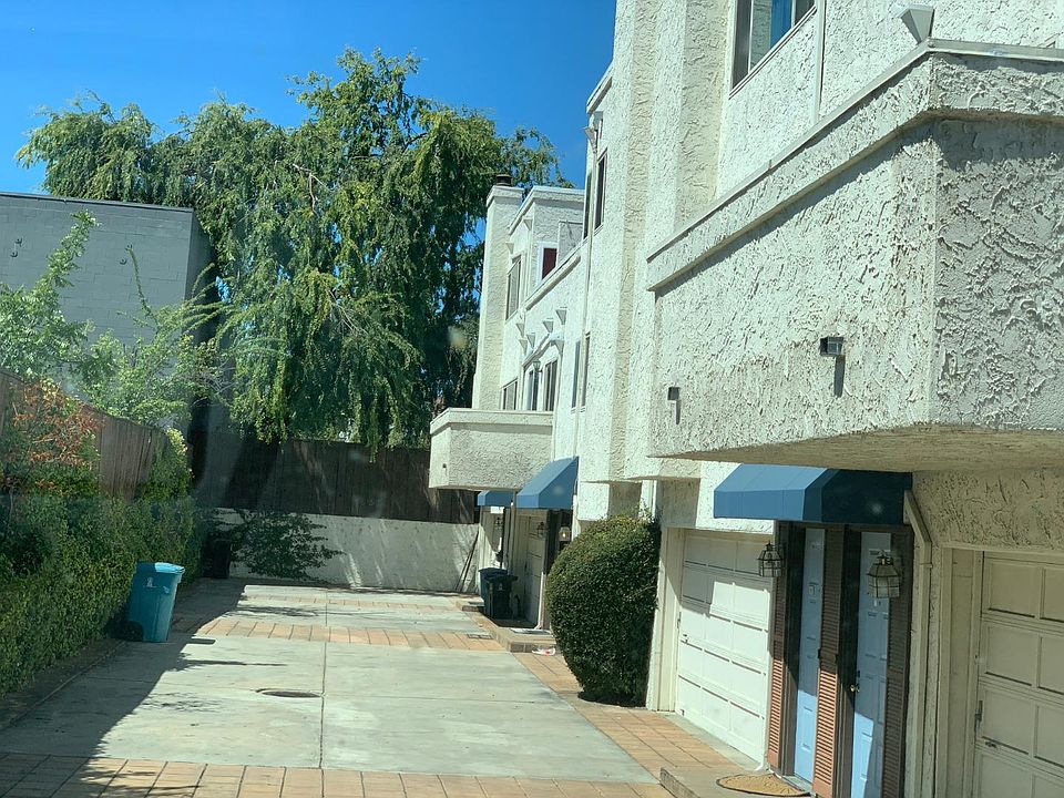 1st image of 552 Cambridge Ave