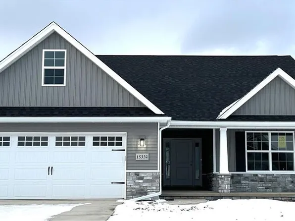 15332 Sugar Maple Dr, Perrysburg, OH 43551