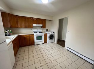 4 Trebor Rd, Massapequa, NY 11758