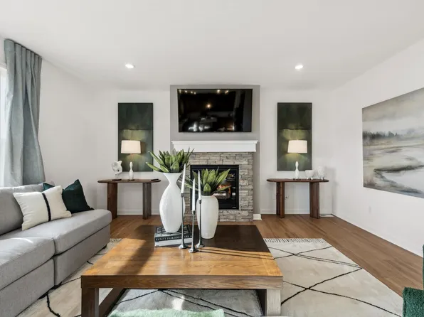 161 Ridgeview Ln, Elko New Market, MN 55020