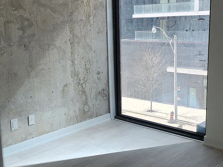 47 Mutual St #303 — Photo 13
