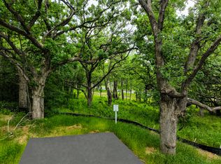 1652 River Shore Dr, Hastings, MN 55033