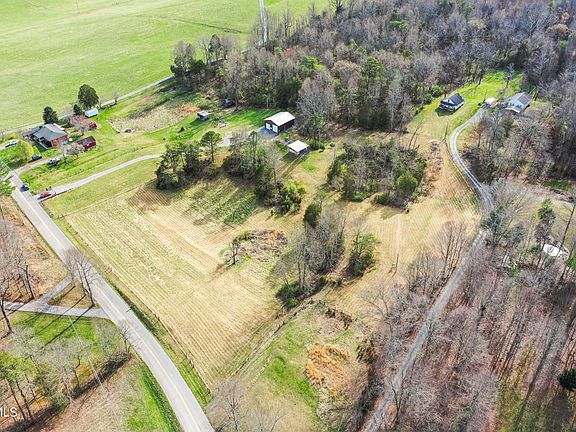 2nd image of 990 Bullock Hollow Rd