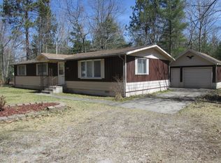 14235 Evergreen Ln, Ocqueoc, MI 49759