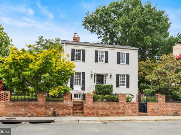 827 S Royal St, Alexandria, VA 22314