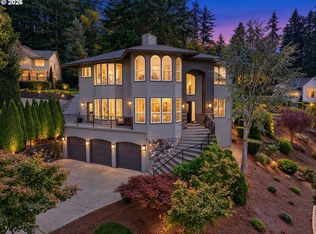 13658 SE Snowfire Dr, Happy Valley, OR 97086