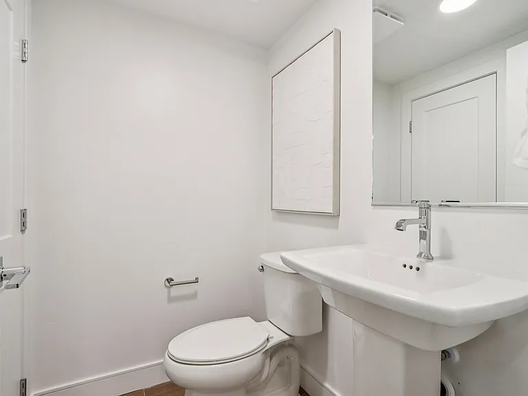 Elevate at Red Mountain Townhomes — Photo 8