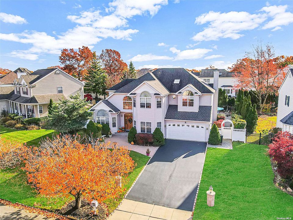 24 White Cliff Lane, Nesconset, NY 11767 Zillow