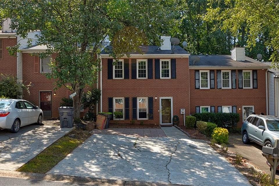 1st image of 210 Timber Creek Ln SW