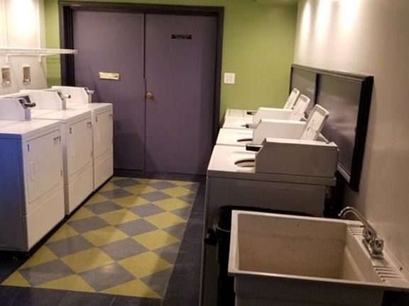 5th image of 140 E Lake St #10B