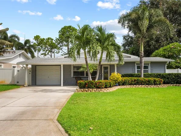10265 63rd Ave, Seminole, FL 33772