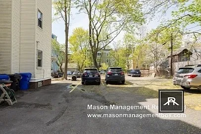 187 Davis Ave #8 — Photo 22