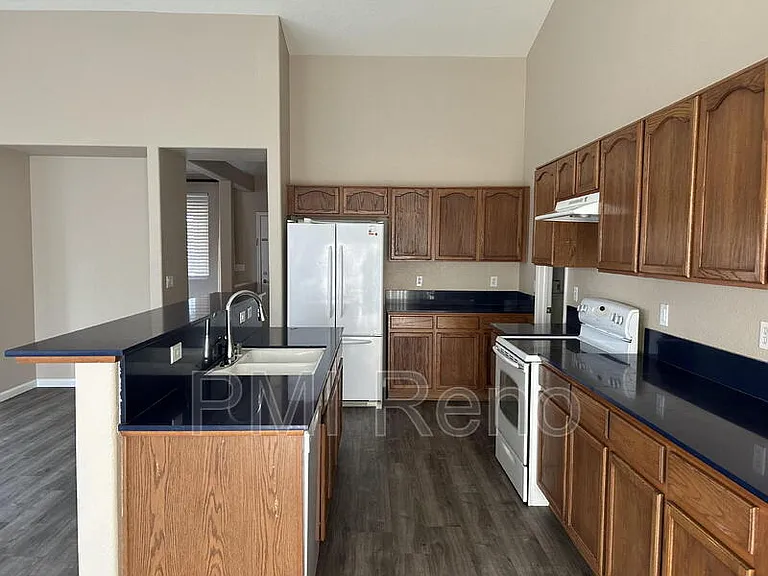 9000 Mahon Dr — Photo 3