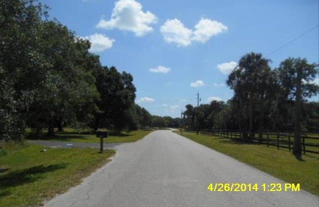 2nd image of 13851 River Rd