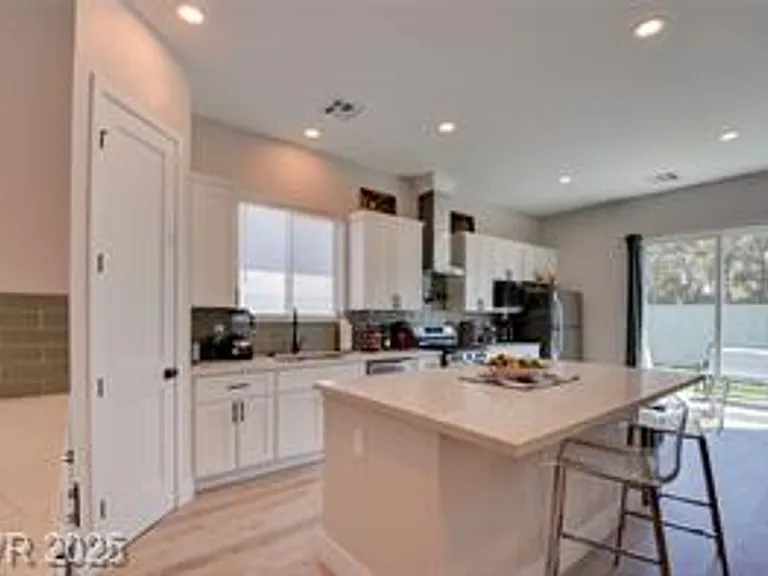 5534 Stormy Night Ct — Photo 14