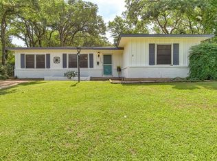 1505 Ravenwood Dr, Arlington, TX 76013