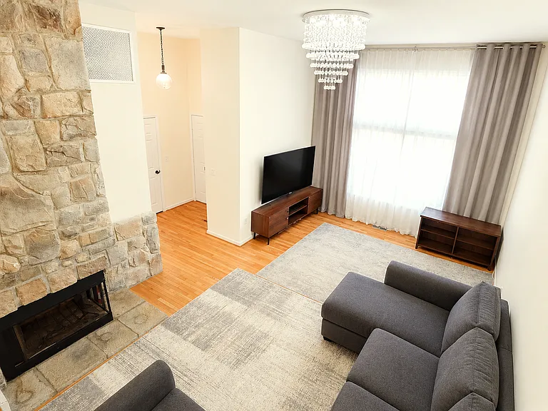 8733 Sheridan Farms Ct — Photo 2