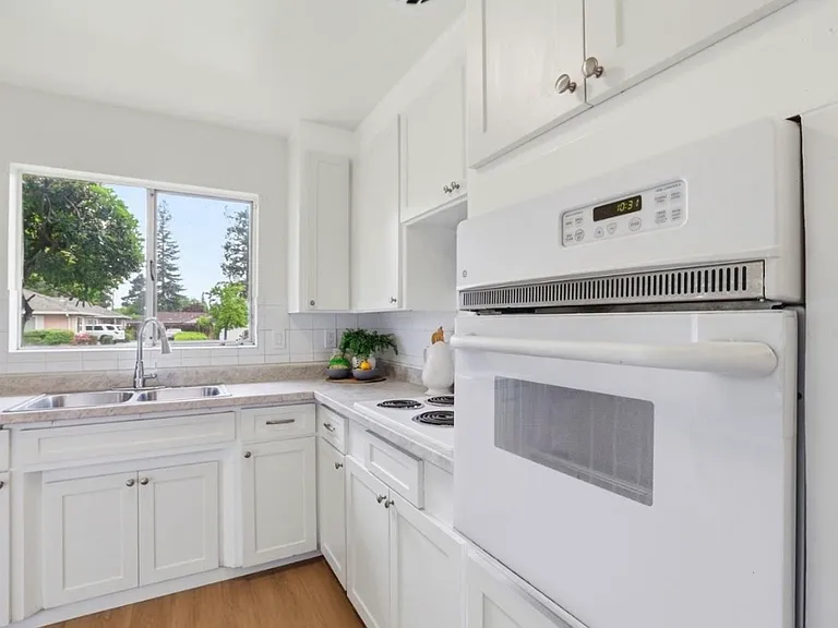 1070 Arroyo Seco Dr — Photo 18