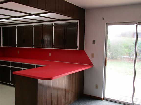 DINNING ROOM BAR