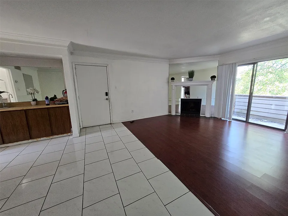 8323 Wilcrest Dr #8004