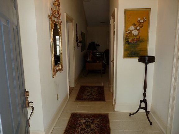 4th image of 109 Bridgewater Ct