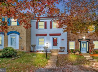 6276 Paddington Ln, Centreville, VA 20120