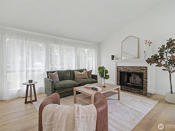 3rd image of 17904 156th Place SE