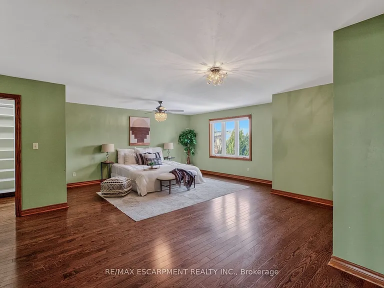 41 Candor Cres — Photo 38